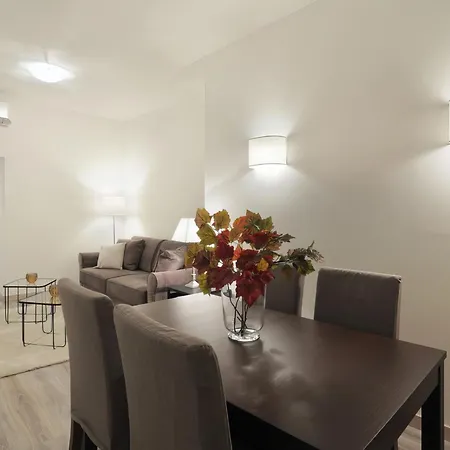 Centro Giallo - Locappart Apartmán *